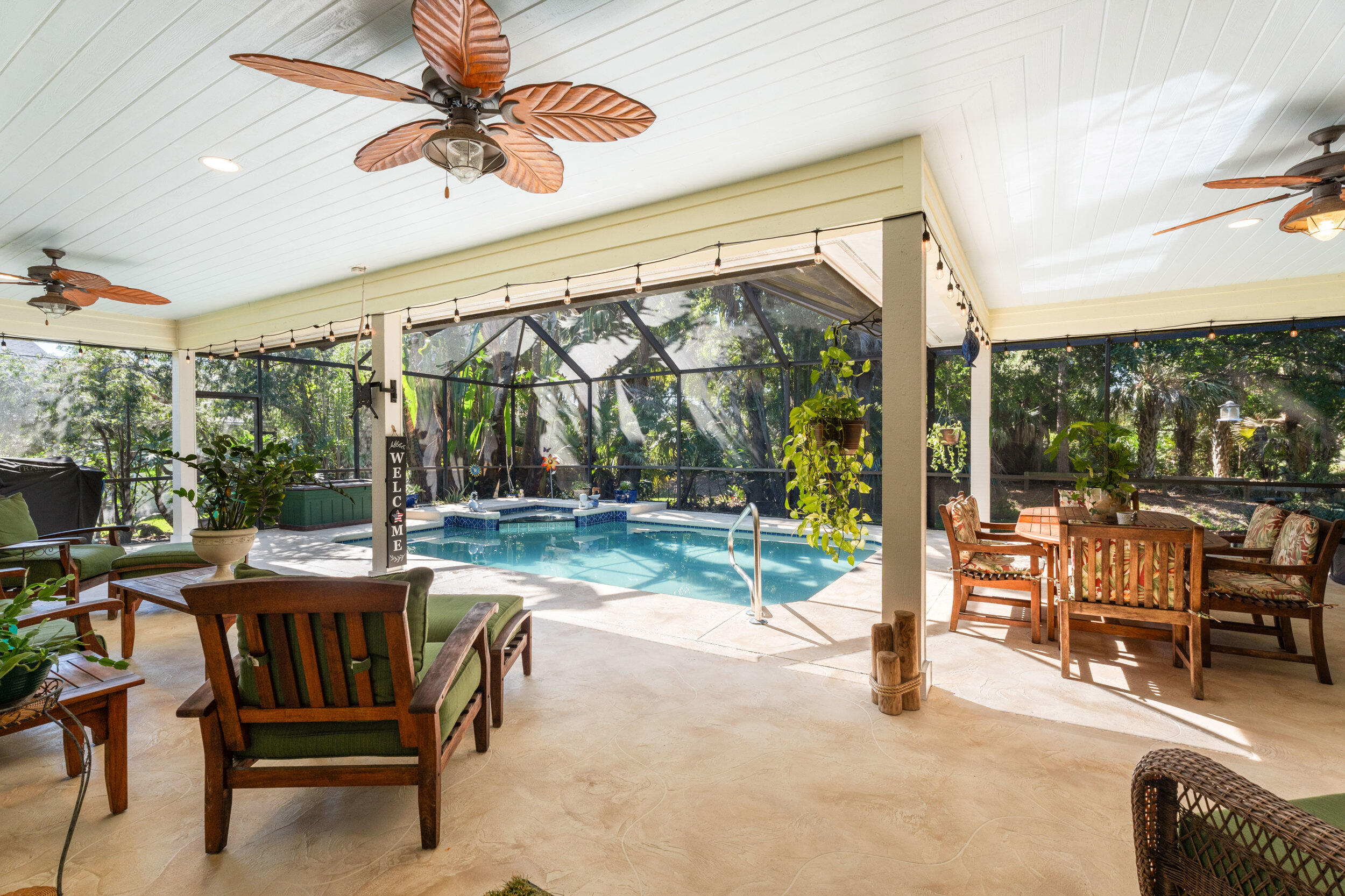 SABAL PALM ESTATES (AKA TIBURON) - Residential