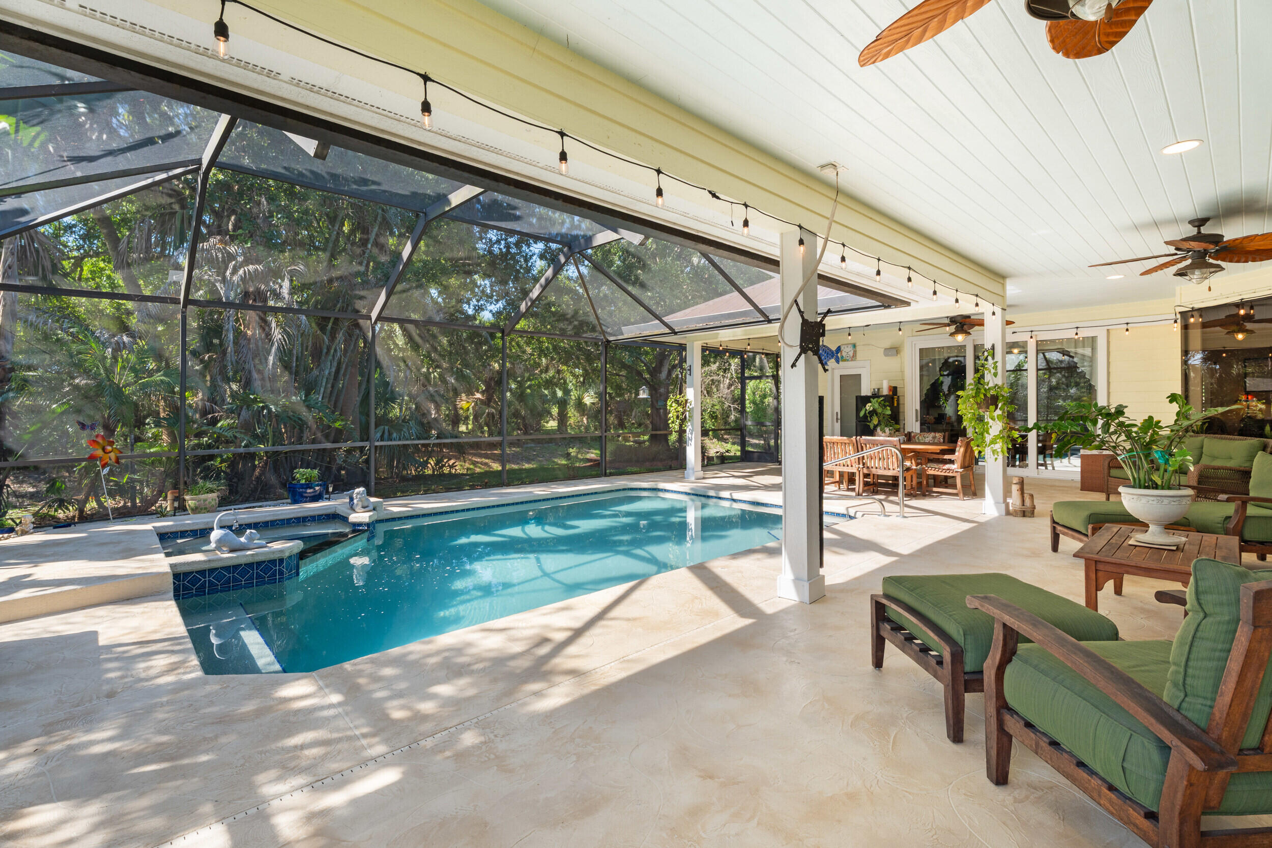 SABAL PALM ESTATES (AKA TIBURON) - Residential