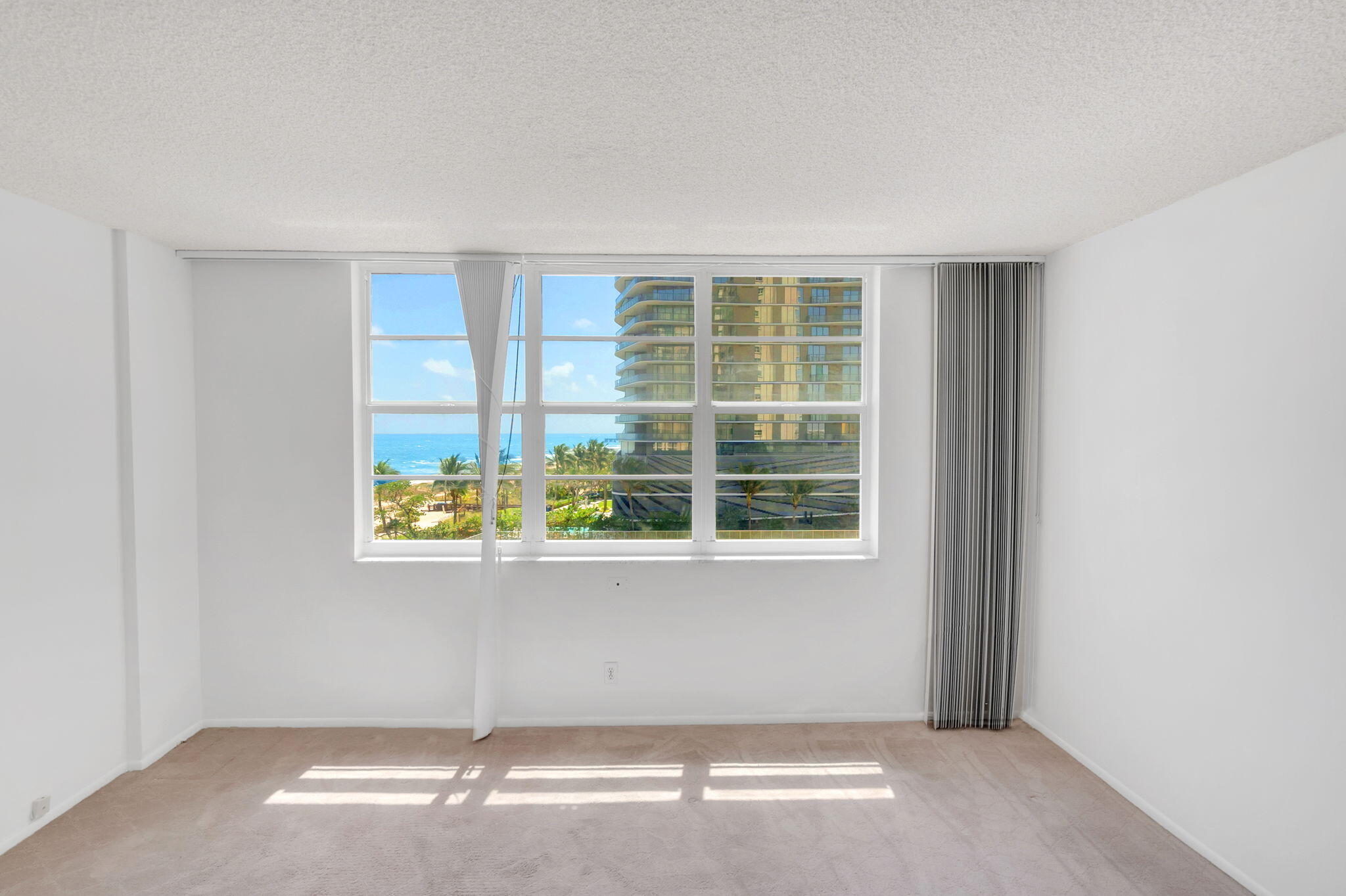 ADMIRALTY TOWERS CONDOMINIUM - Residential