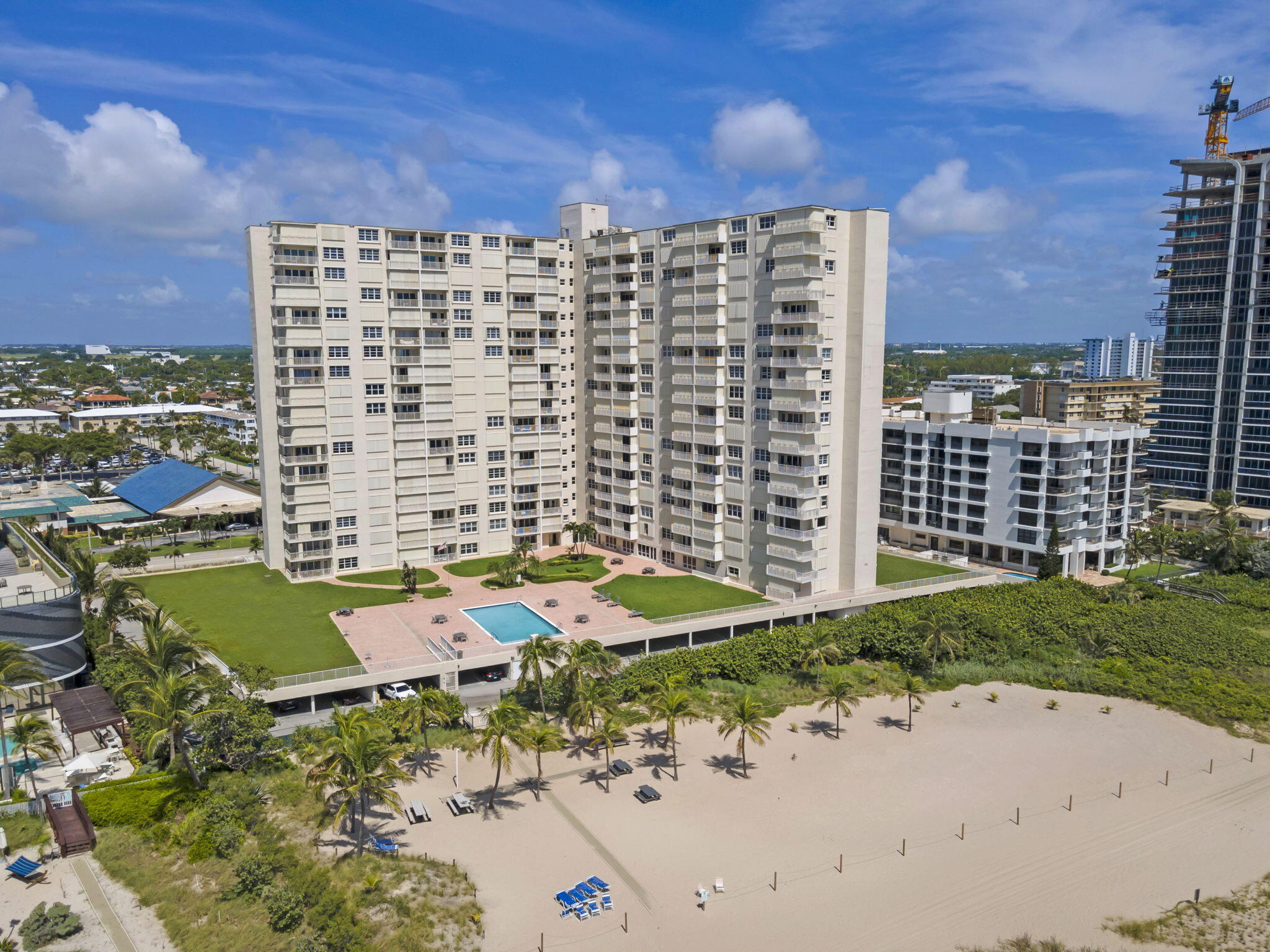 ADMIRALTY TOWERS CONDOMINIUM - Residential