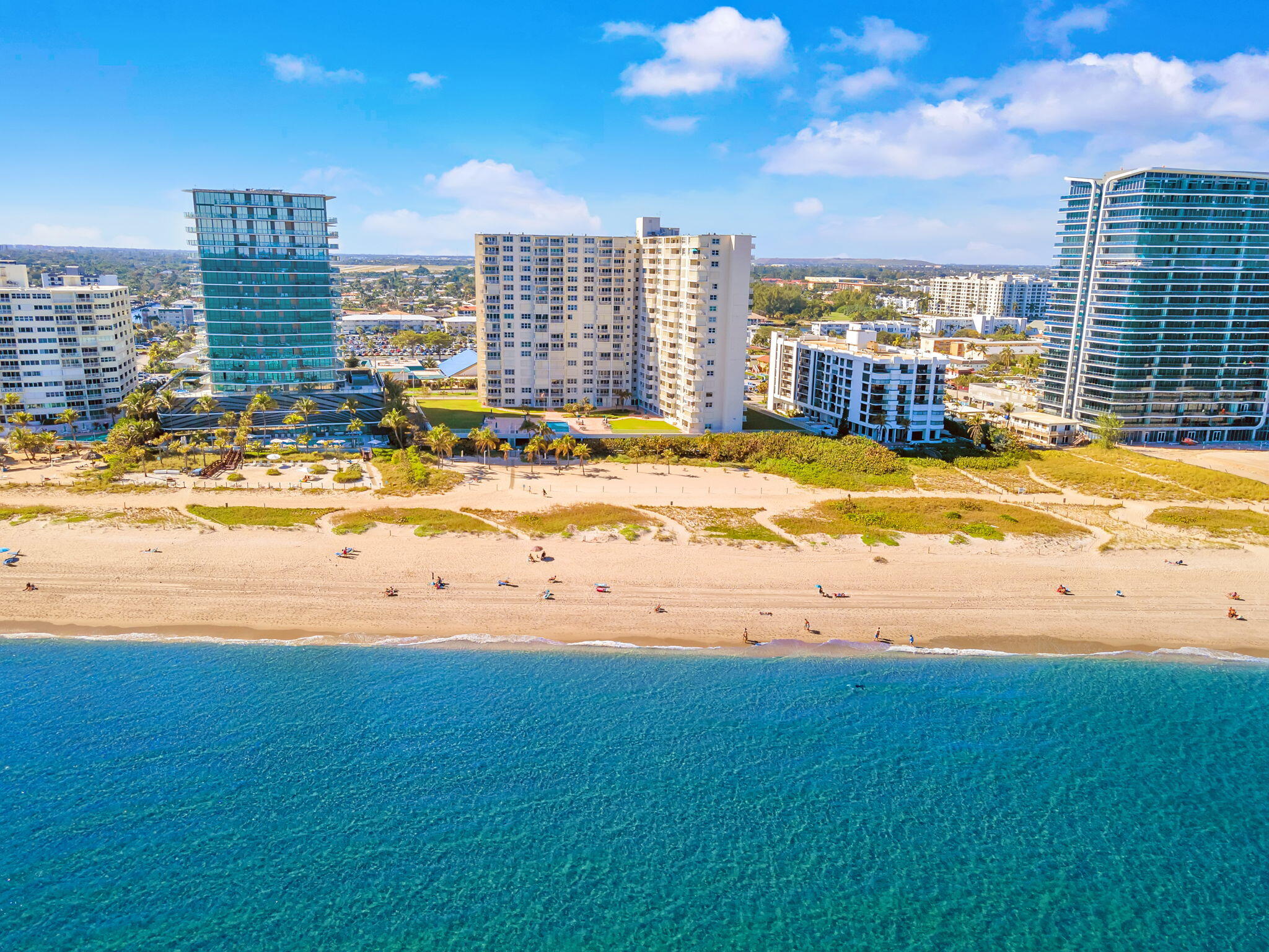 ADMIRALTY TOWERS CONDOMINIUM - Residential