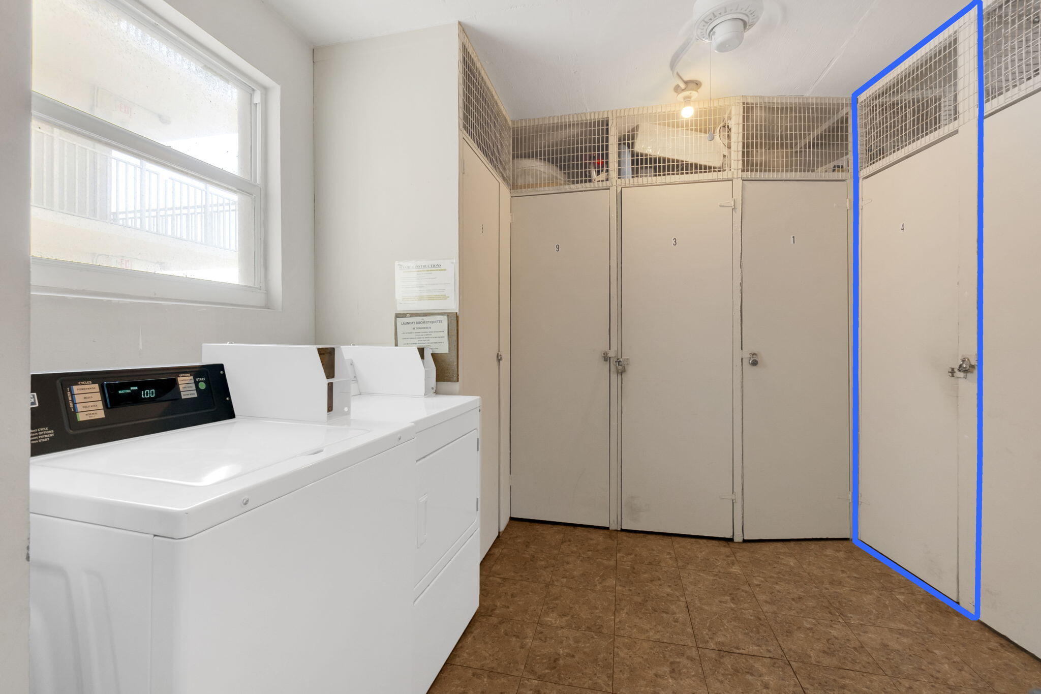 ADMIRALTY TOWERS CONDOMINIUM - Residential