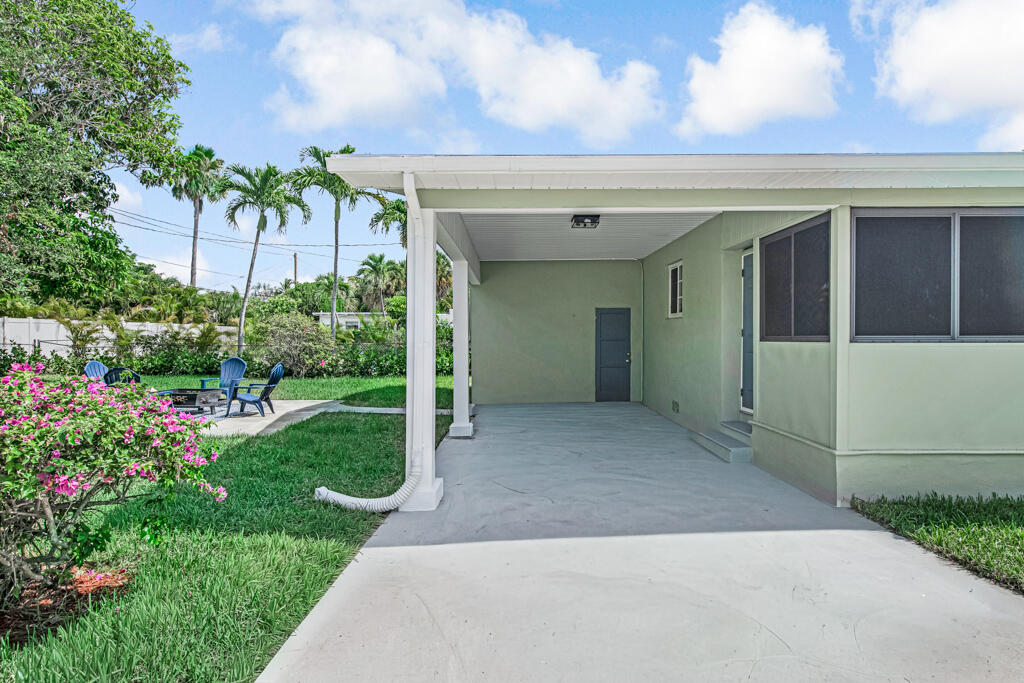 LAKE WORTH TOWN OF - Residential