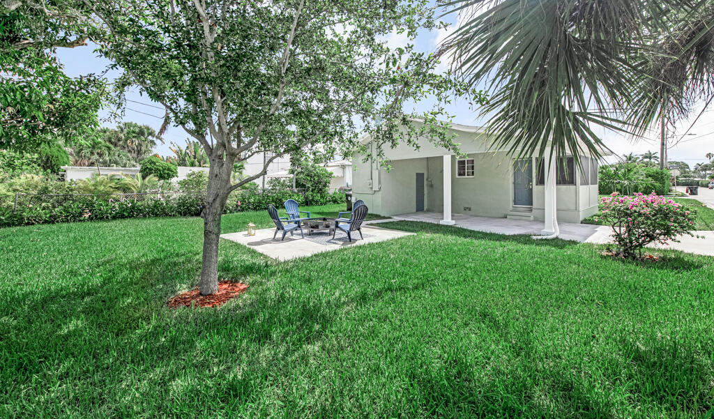 LAKE WORTH TOWN OF - Residential