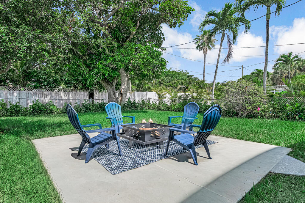 LAKE WORTH TOWN OF - Residential