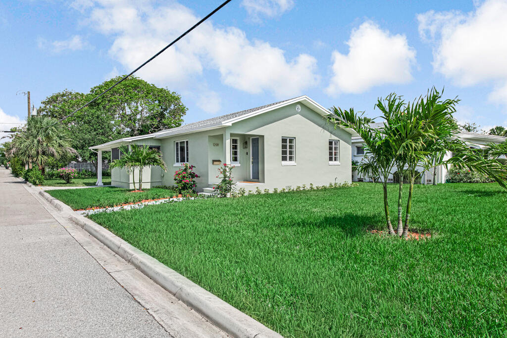 LAKE WORTH TOWN OF - Residential