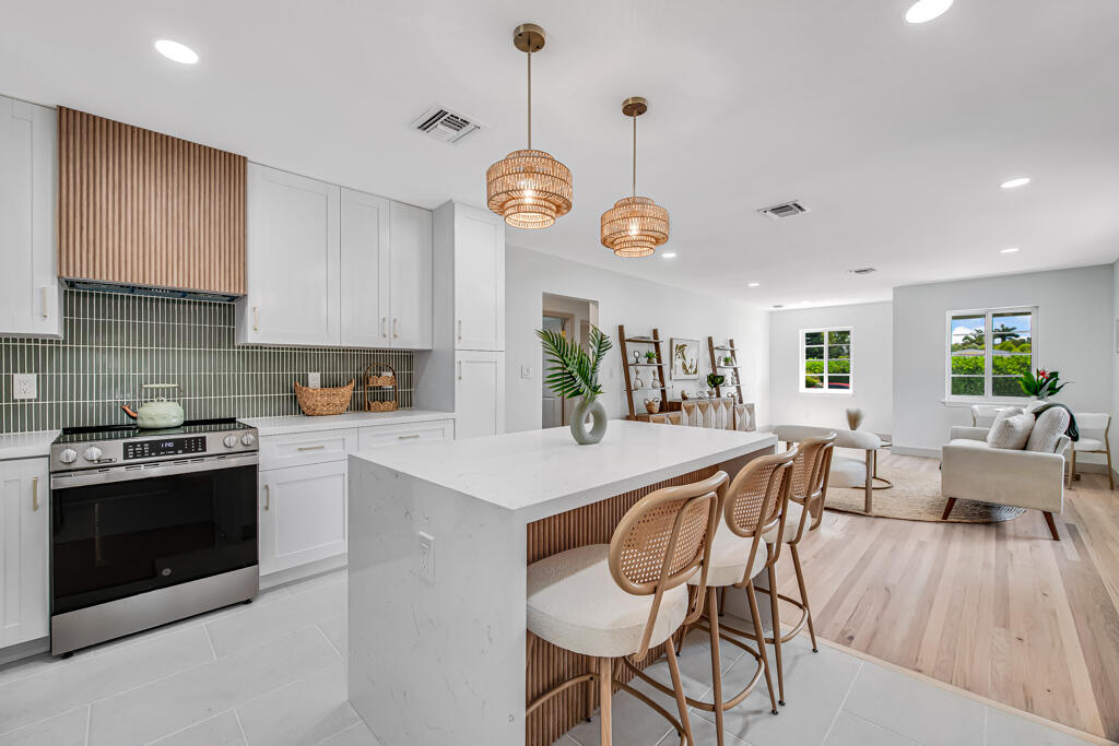 LAKE WORTH TOWN OF - Residential