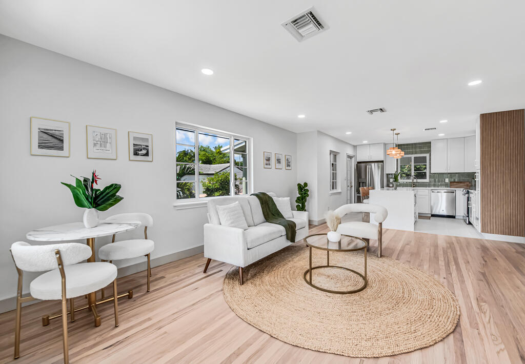 LAKE WORTH TOWN OF - Residential