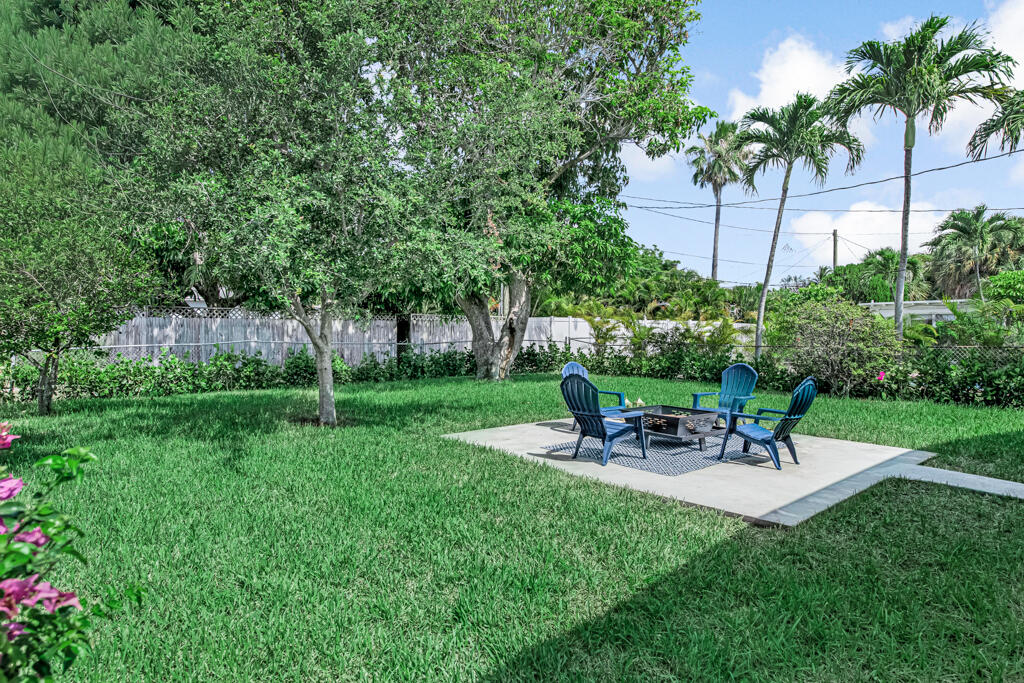 LAKE WORTH TOWN OF - Residential