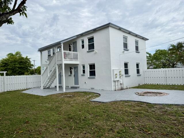 LAKE WORTH TOWN OF - Residential Lease