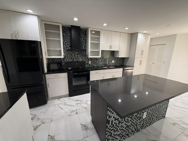 LAKES OF DEER CREEK - Residential Lease