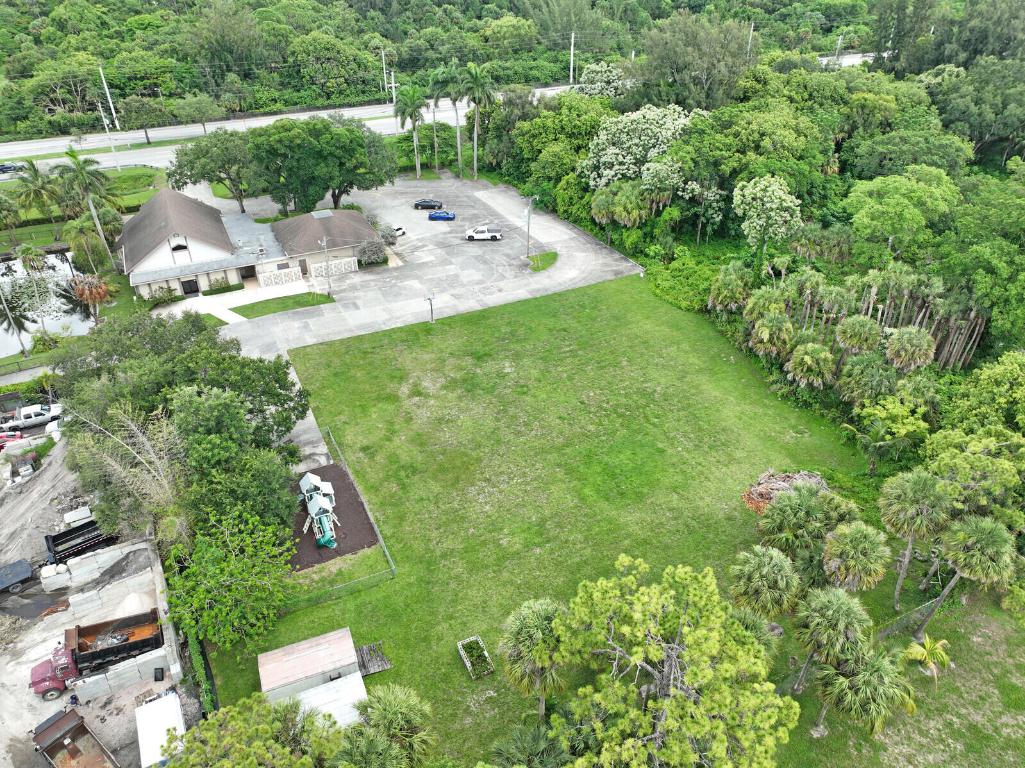 PALM BEACH FARMS CO 3 - Land