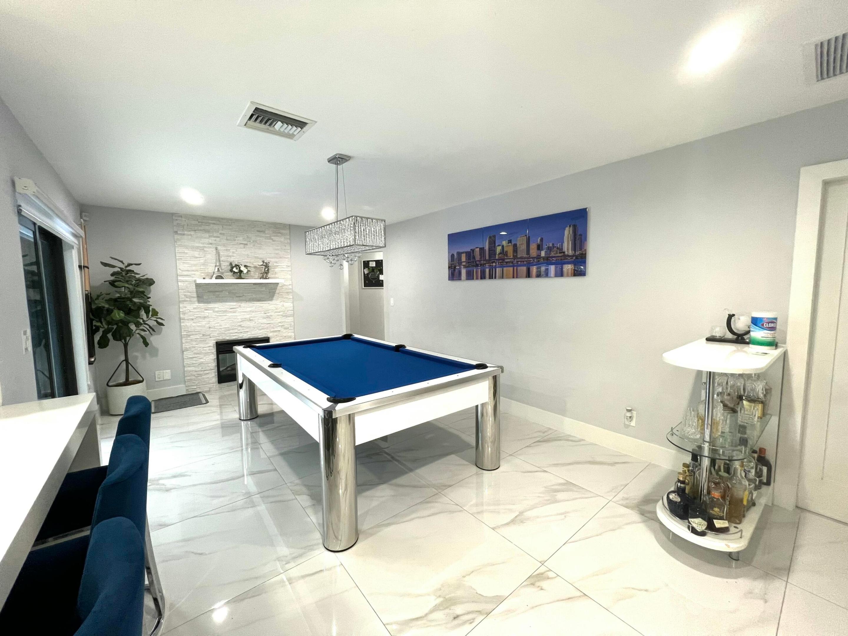 PLANTATION GOLF ESTATES 1ST ADD - Residential Lease