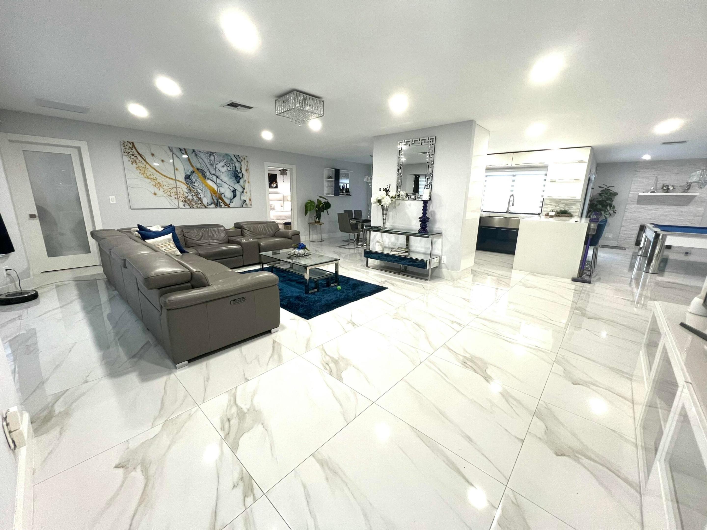 PLANTATION GOLF ESTATES 1ST ADD - Residential Lease