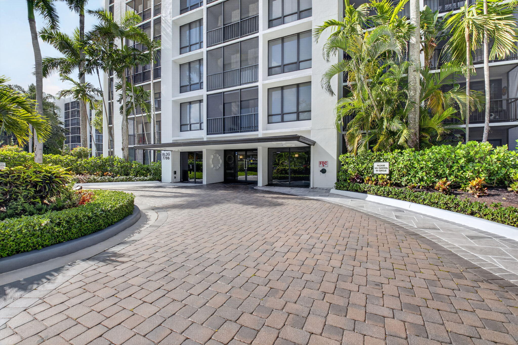 LAKEWOOD MIDRISE CONDO - Residential