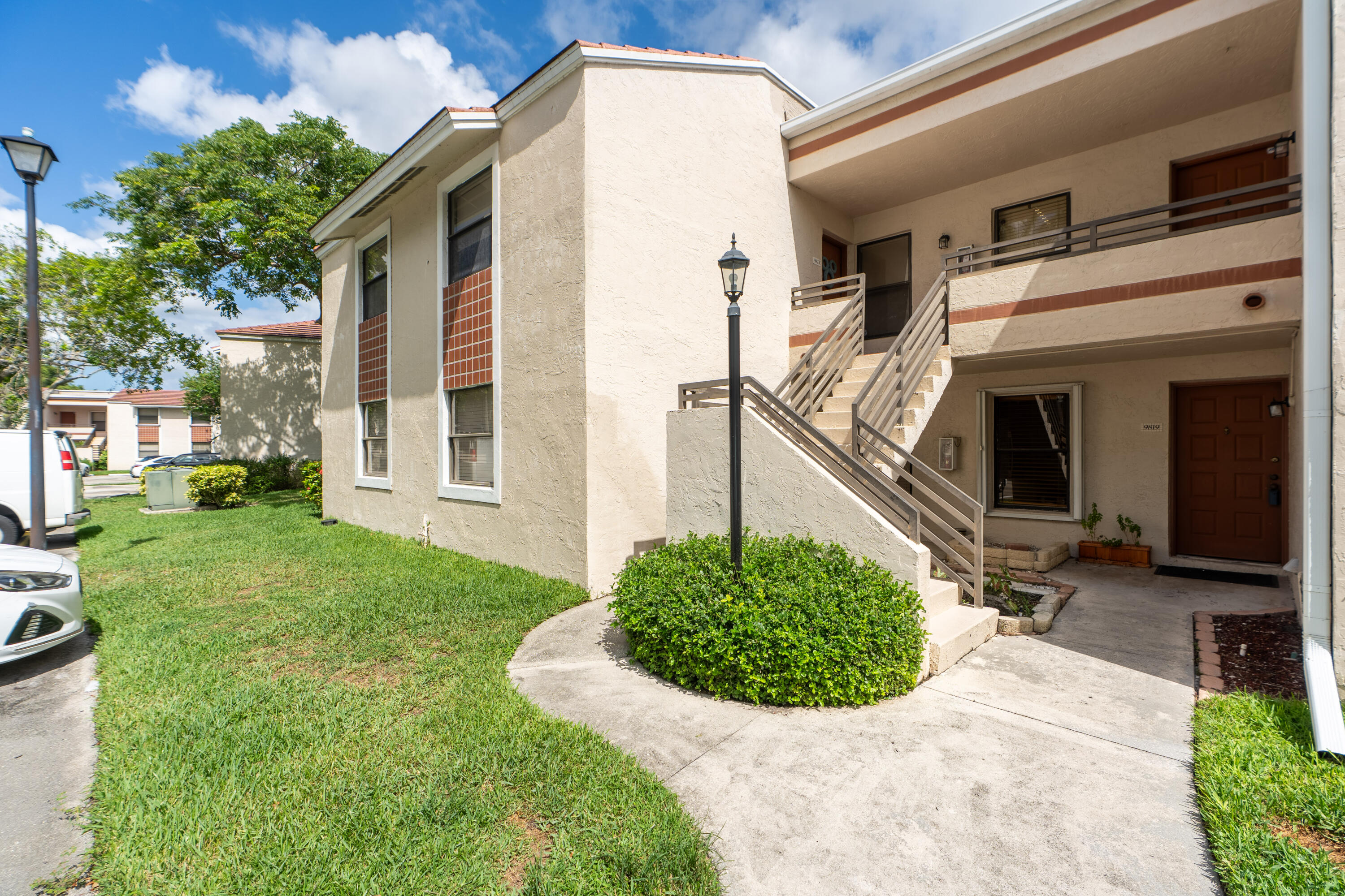 QUATRAINE AT JACARANDA GARDENS - Residential