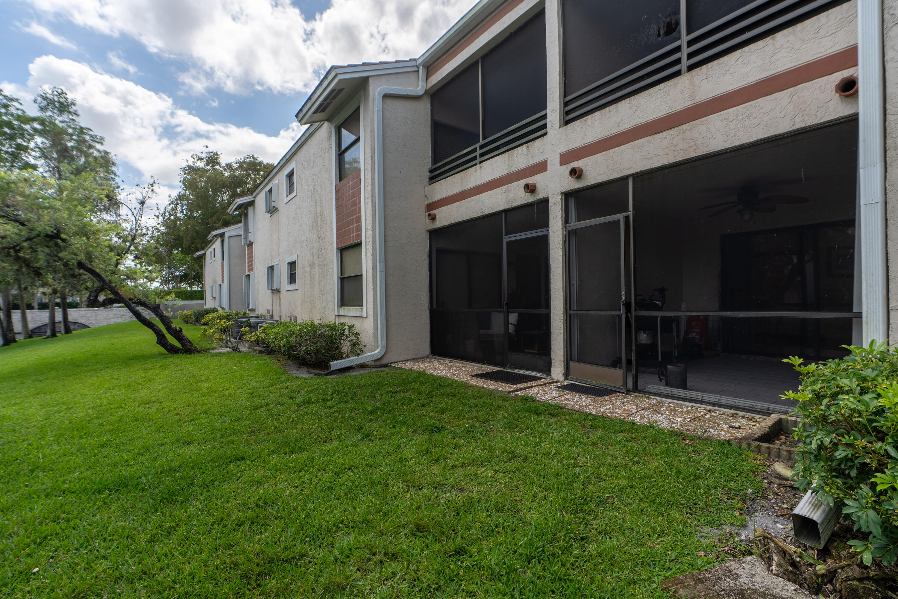 QUATRAINE AT JACARANDA GARDENS - Residential
