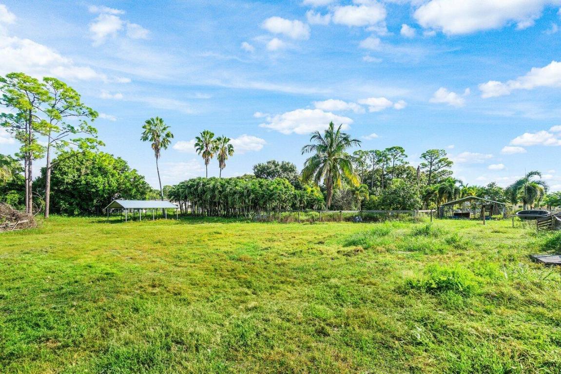 PALM BEACH FARMS CO 3 - Residential