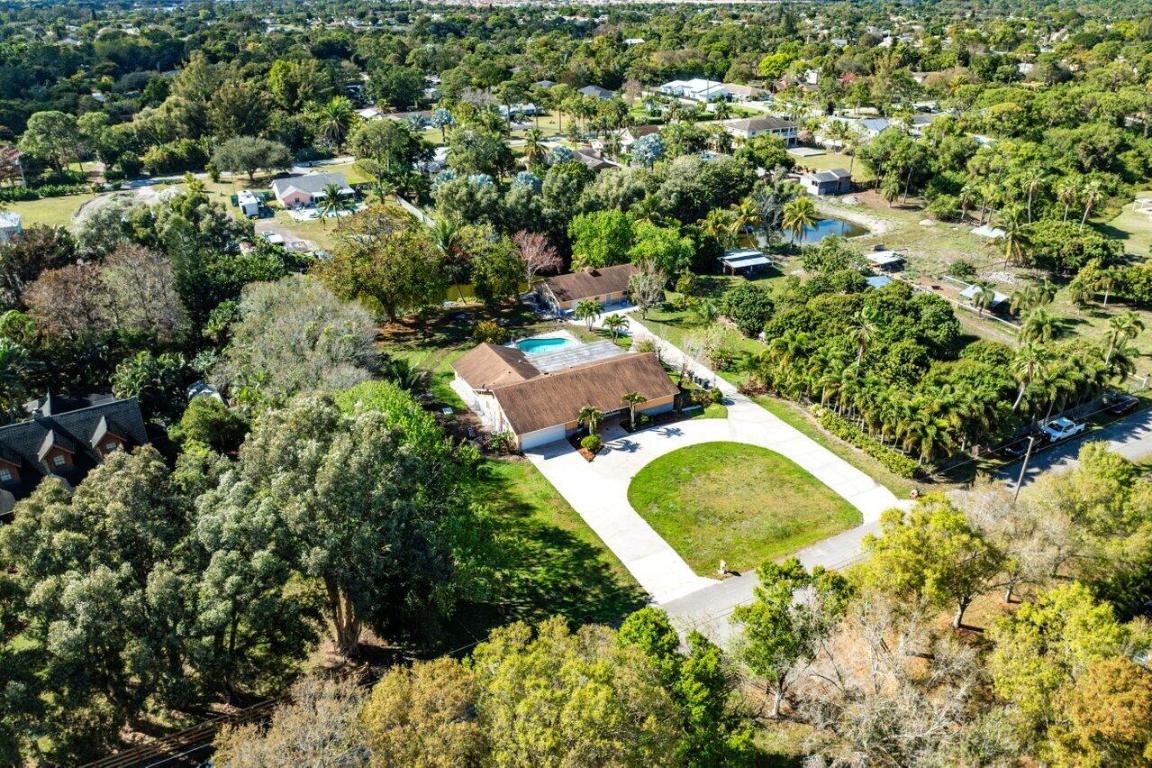 PALM BEACH FARMS CO 3 - Residential