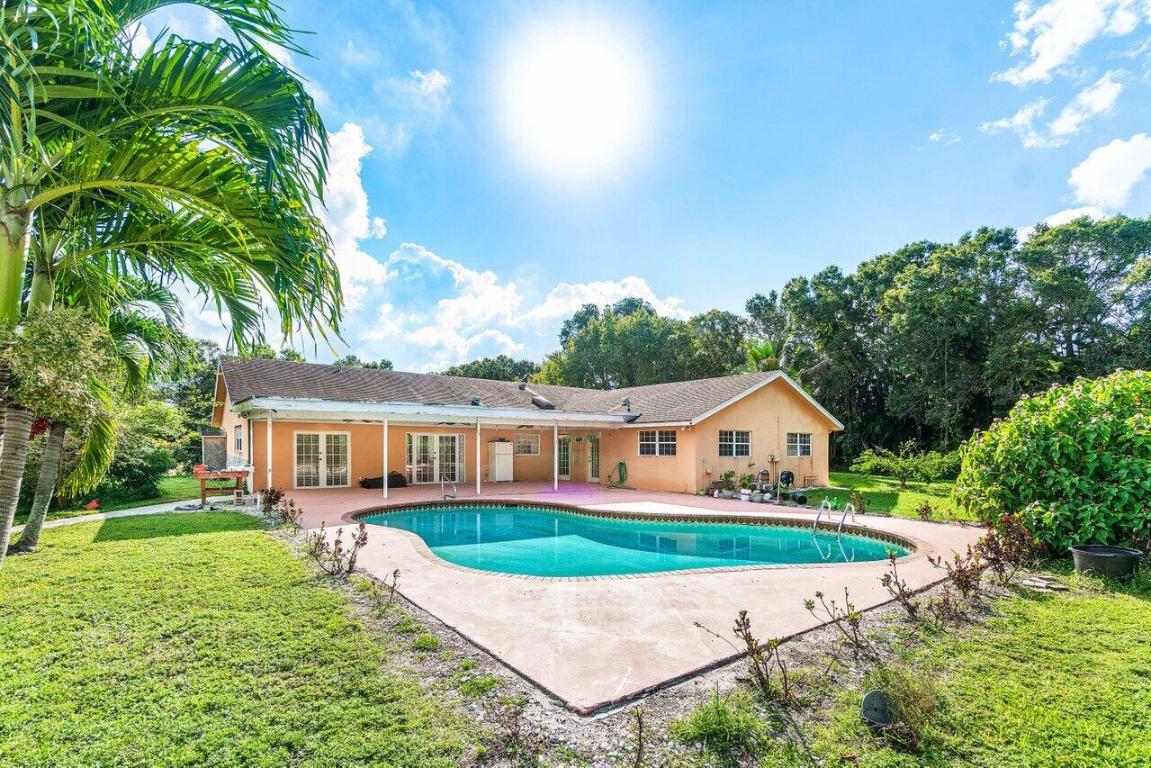PALM BEACH FARMS CO 3 - Residential