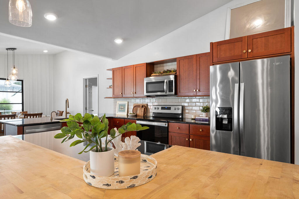 TALL PINES - Residential