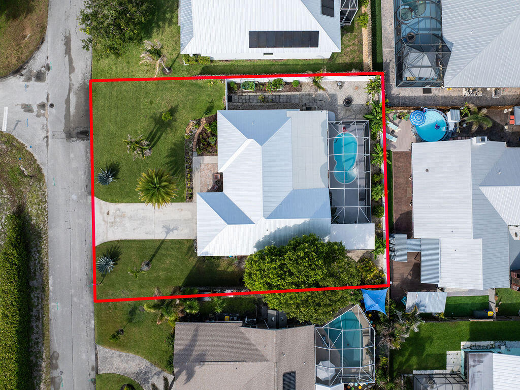 TALL PINES - Residential
