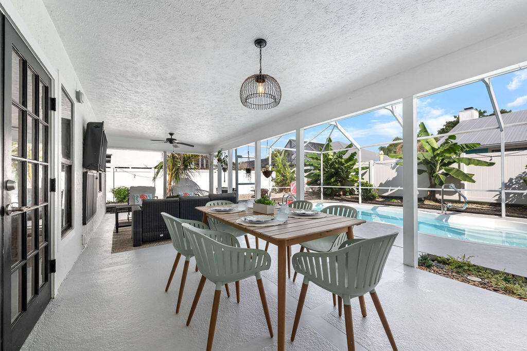 TALL PINES - Residential