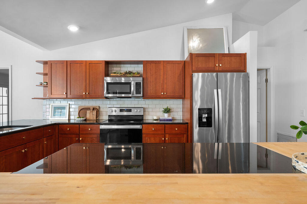 TALL PINES - Residential
