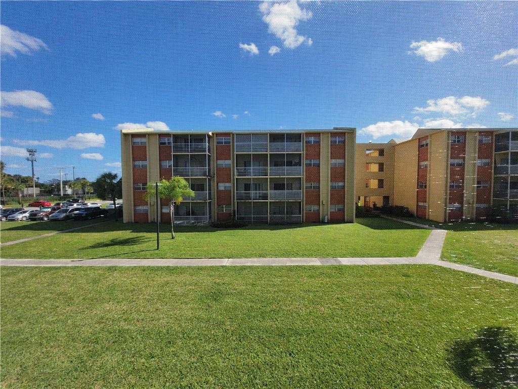 SUNSET HILLS I CONDO - Residential