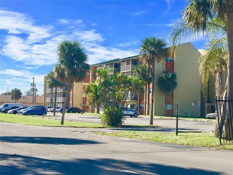 Enjoy Sunset Hills I Condo Lifestyle. This 1/1 unit is located in a gated community, in the heart of Broward. Lots of closet space. Great apartment, with tile floors throughout the whole property, an open kitchen, and a walk-in closet. Very bright unit. Recently paint. Great location, easy access to the commercial offices, shopping center, schools, Turnpike, and other expressways. Quiet, warm, and family neighborhood. A warm and safe place to live in.----------VACANT