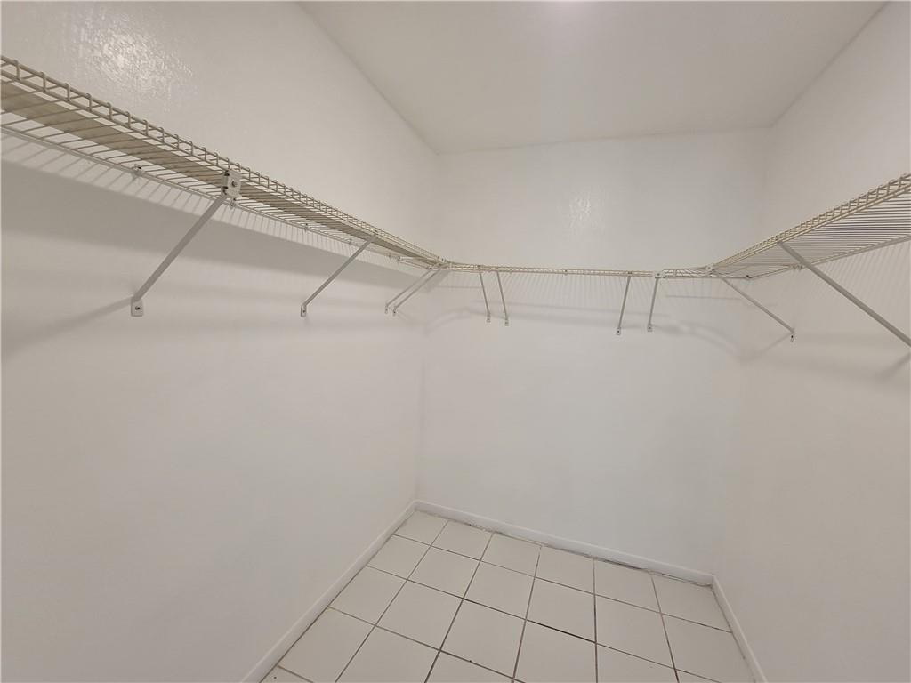 SUNSET HILLS I CONDO - Residential