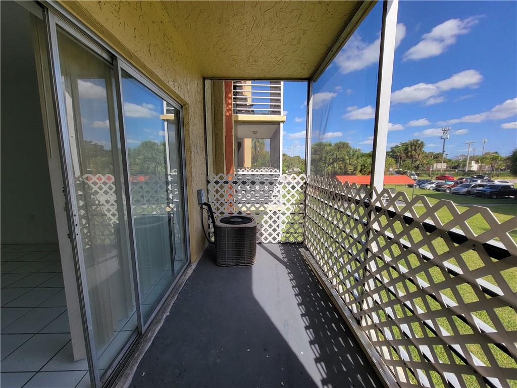 SUNSET HILLS I CONDO - Residential