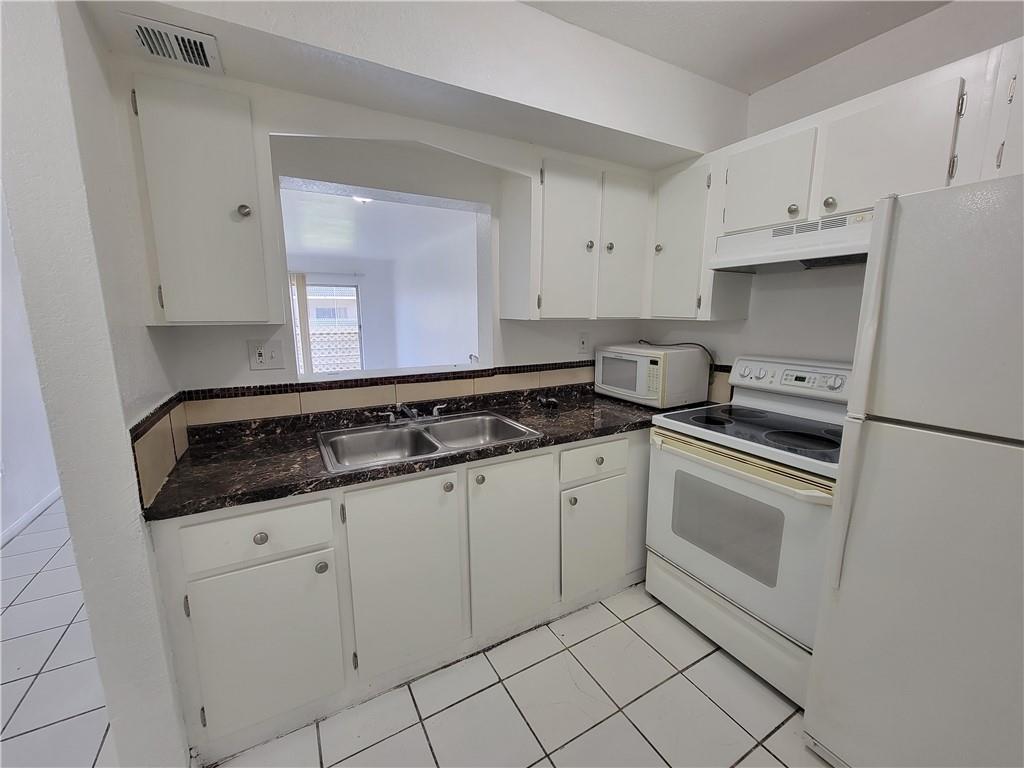 SUNSET HILLS I CONDO - Residential
