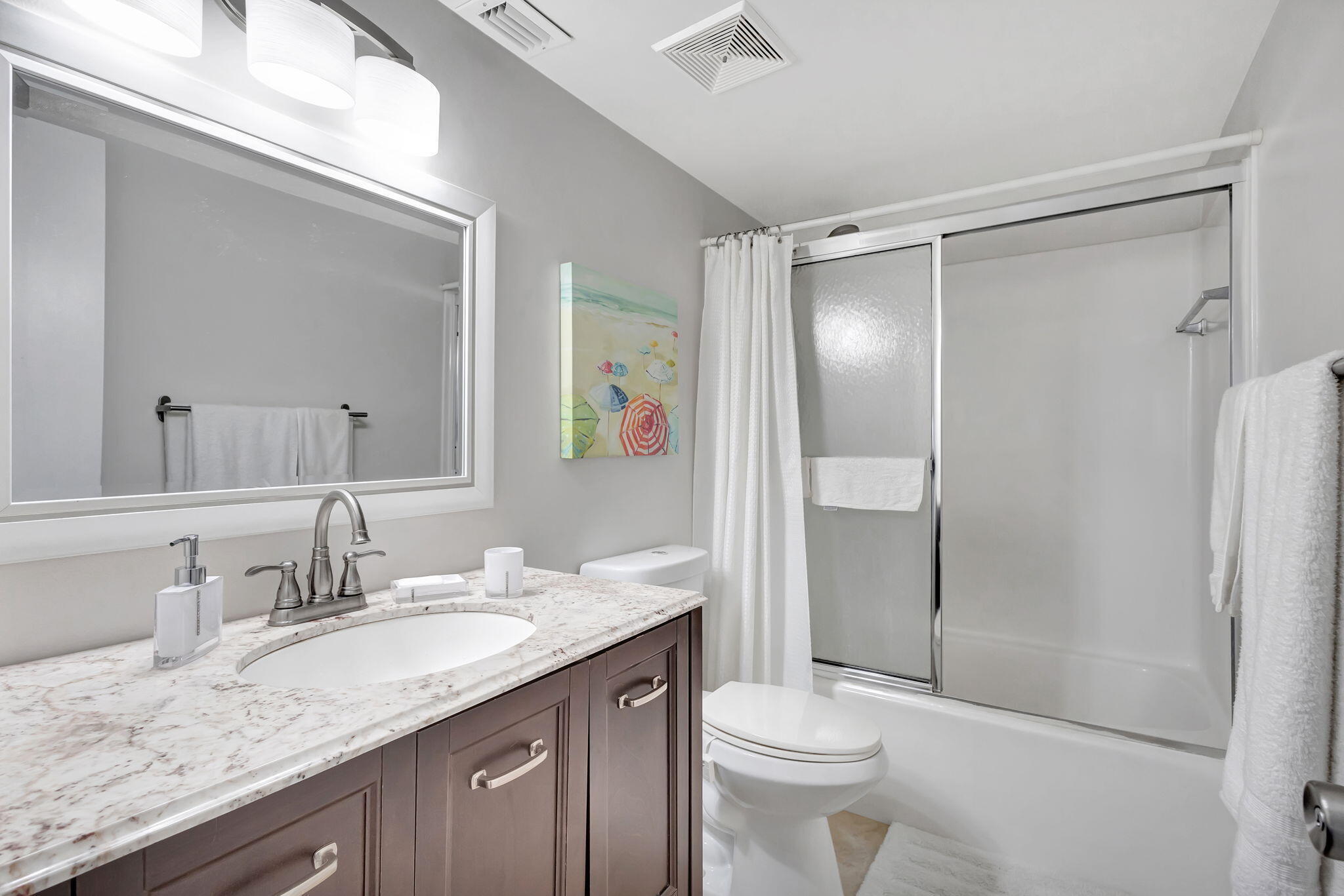 GOLDEN LAKES VILLAGE CONDO E - Residential Lease