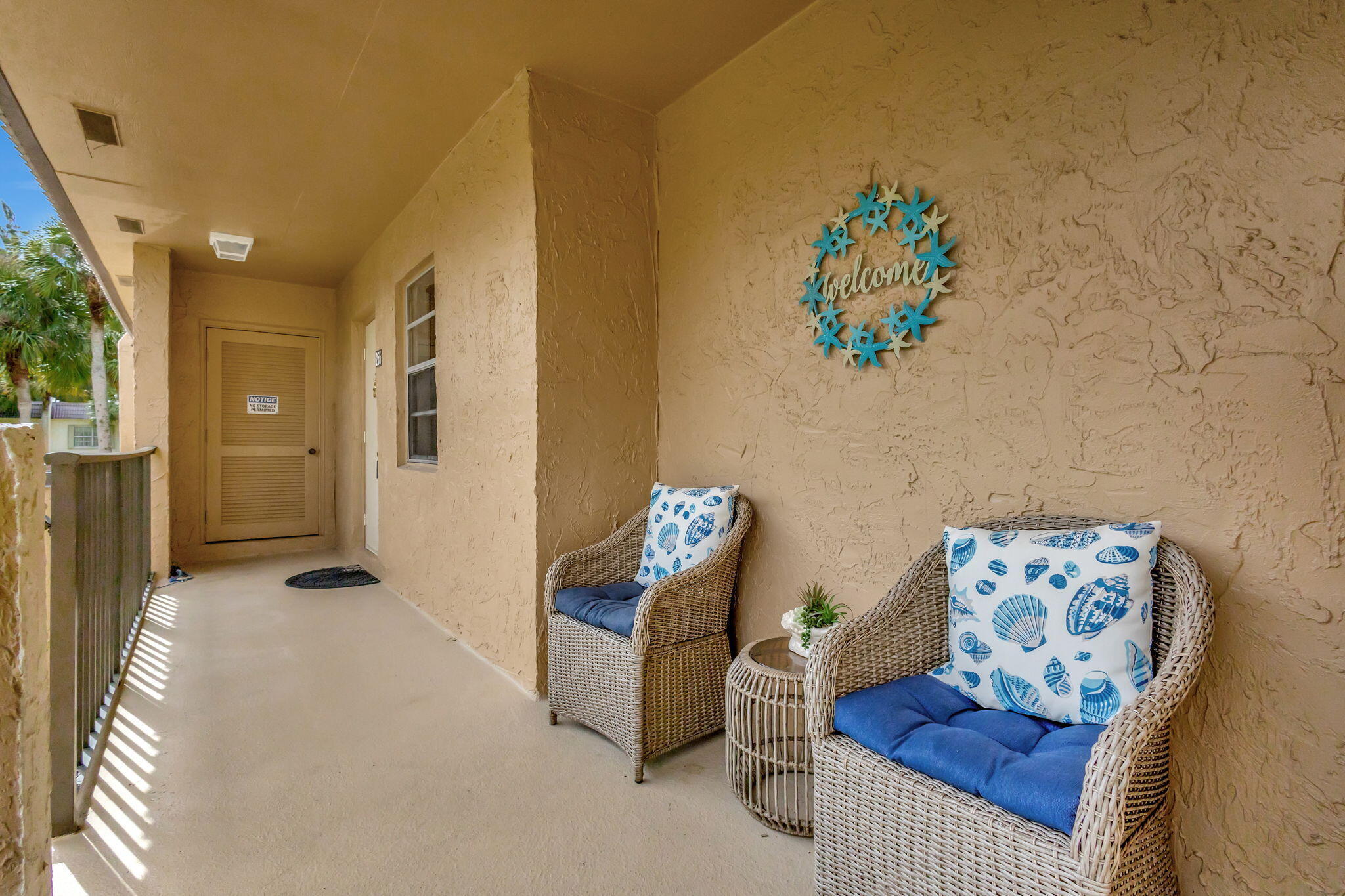 GOLDEN LAKES VILLAGE CONDO E - Residential Lease