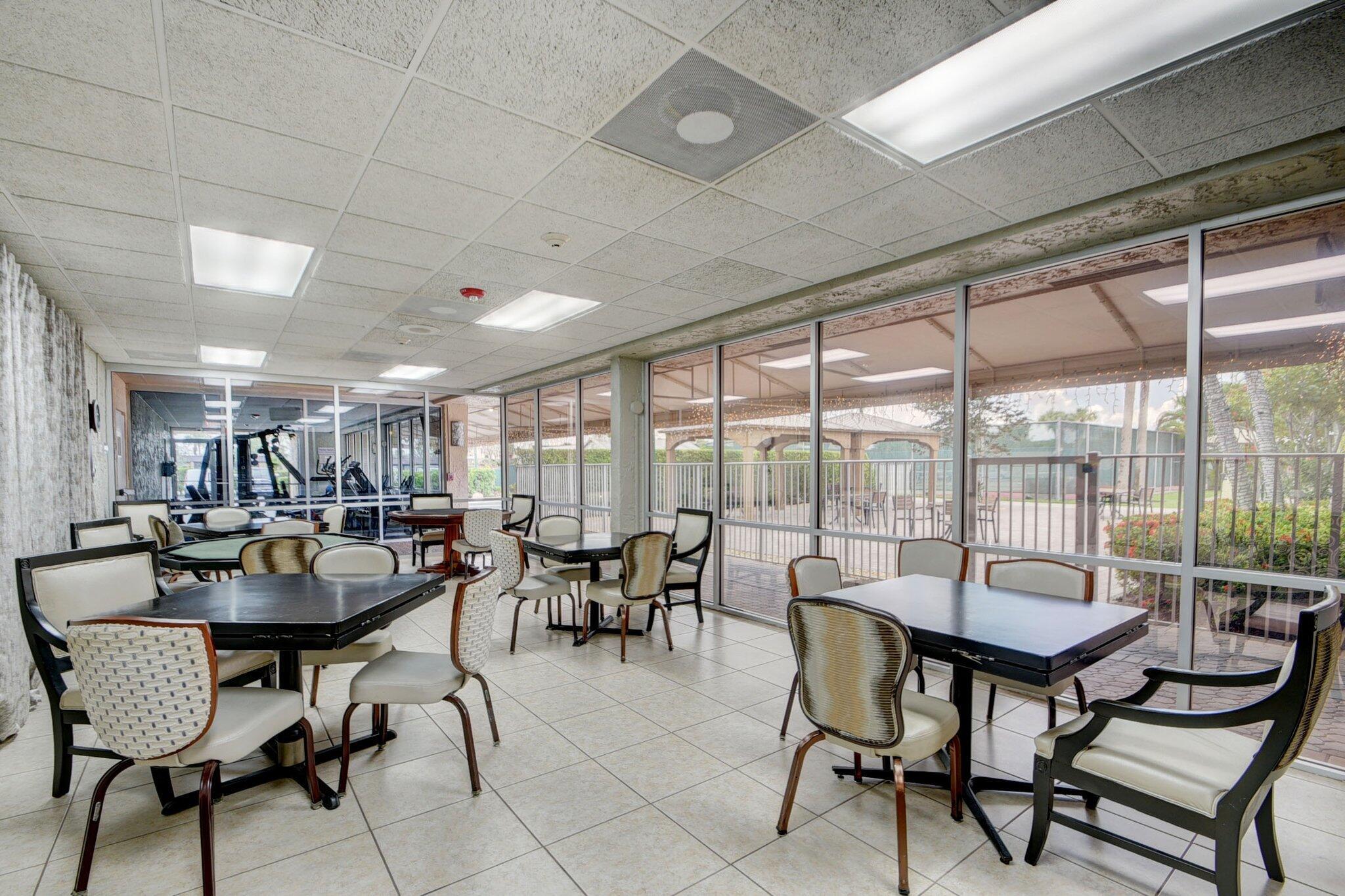 GOLDEN LAKES VILLAGE CONDO E - Residential Lease