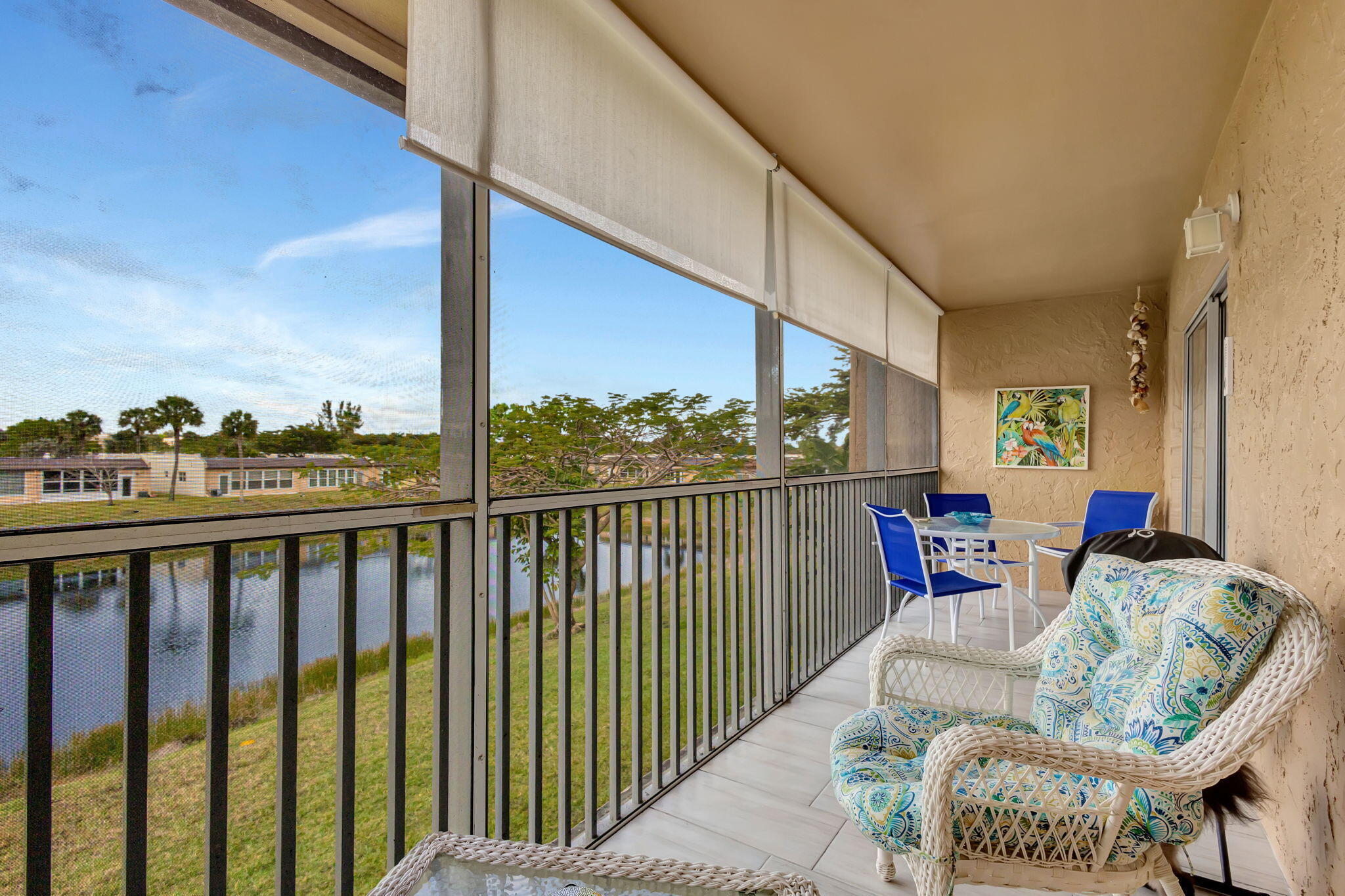 GOLDEN LAKES VILLAGE CONDO E - Residential Lease