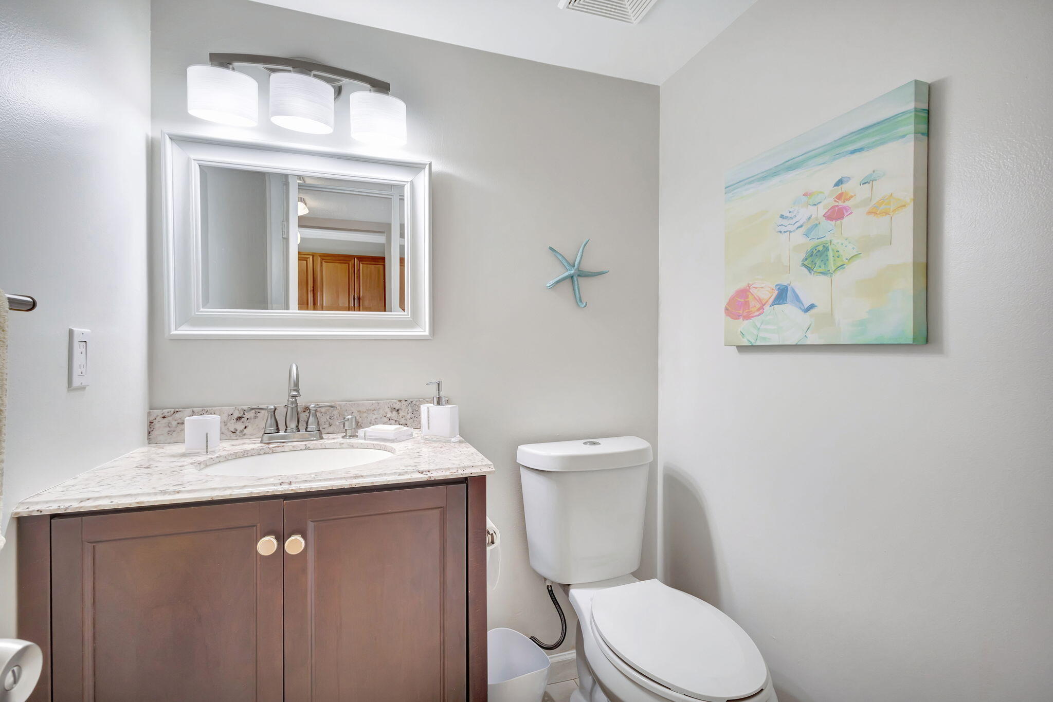 GOLDEN LAKES VILLAGE CONDO E - Residential Lease