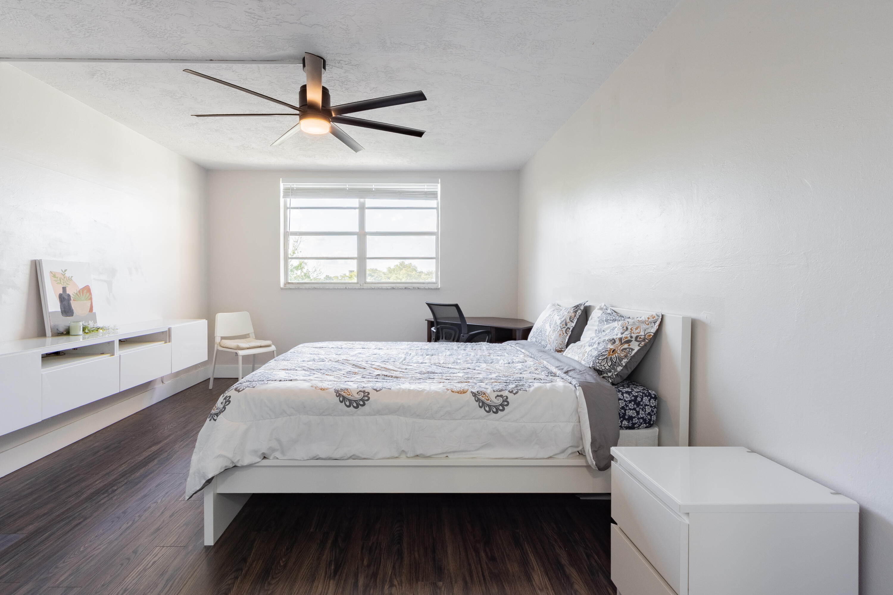 OMEGA CONDO NO 2 - Residential