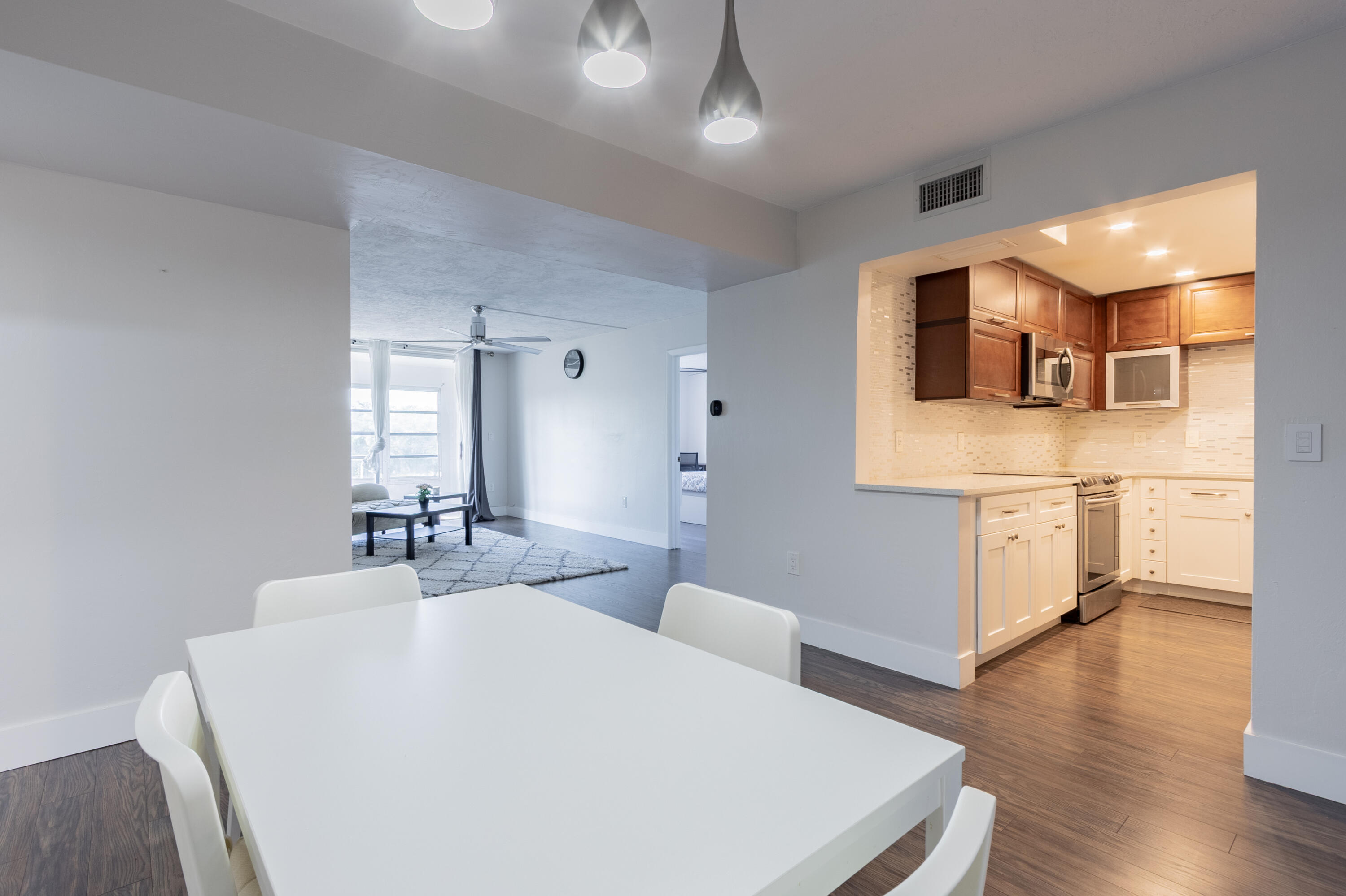 OMEGA CONDO NO 2 - Residential