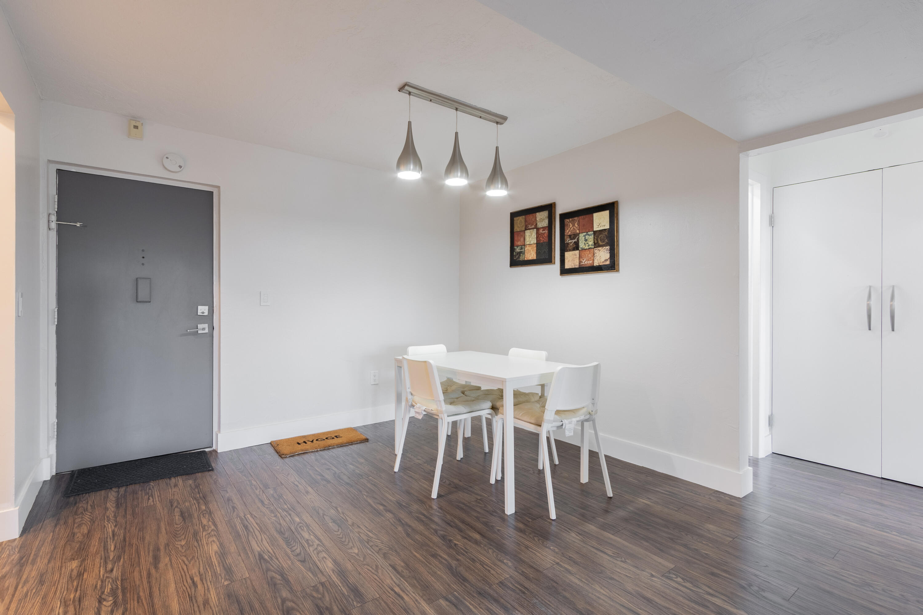 OMEGA CONDO NO 2 - Residential