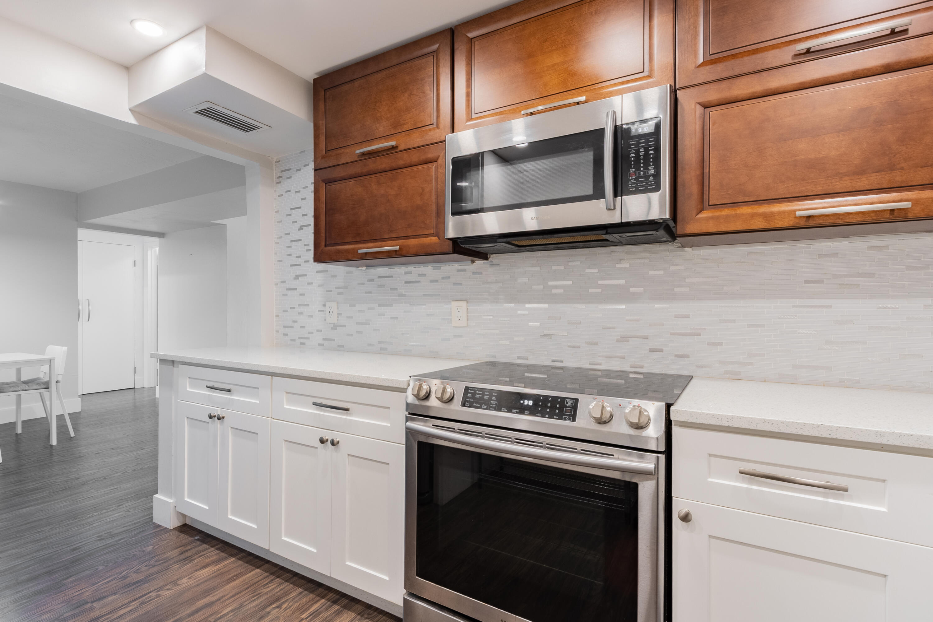 OMEGA CONDO NO 2 - Residential