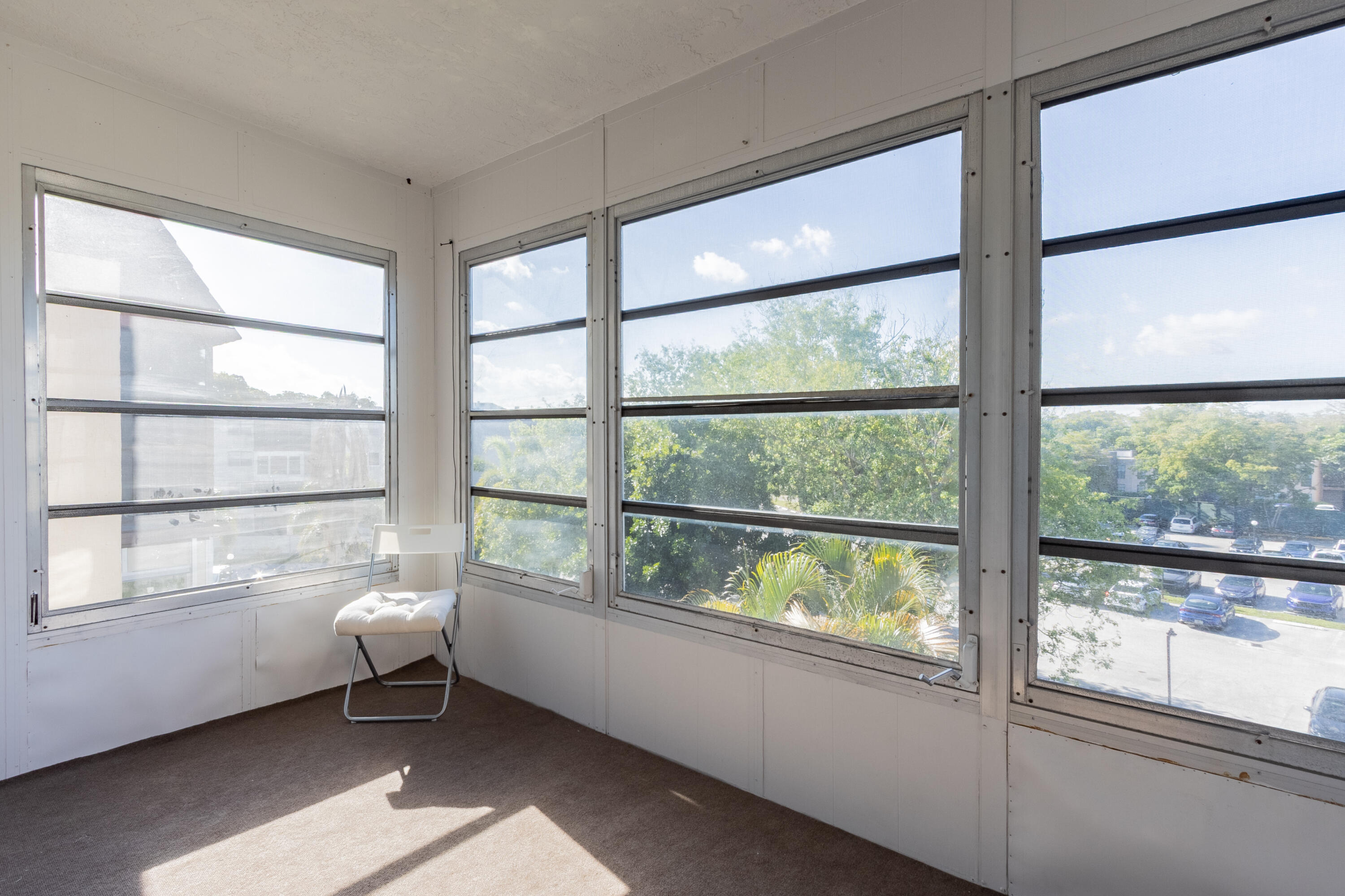 OMEGA CONDO NO 2 - Residential