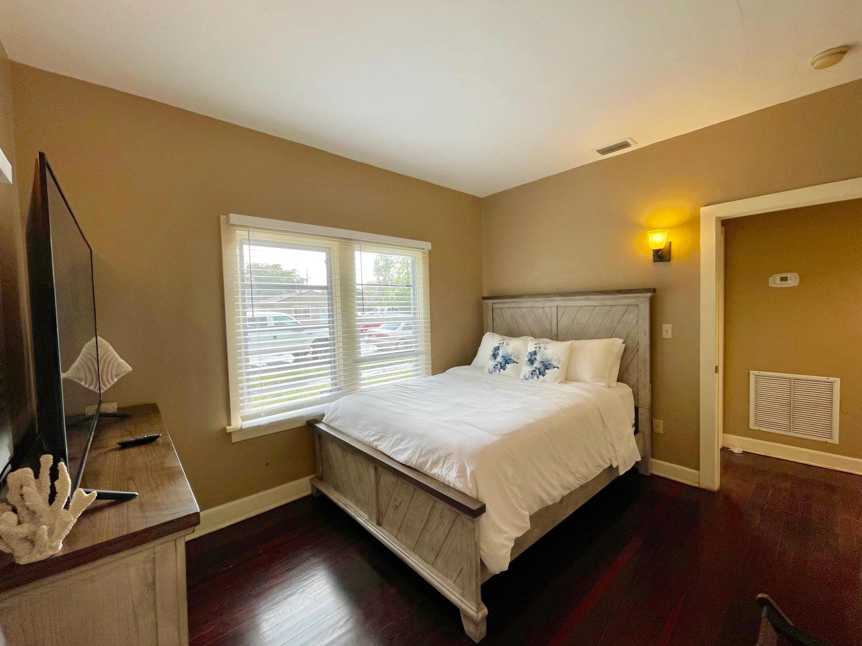 FERNWOOD IN - Residential