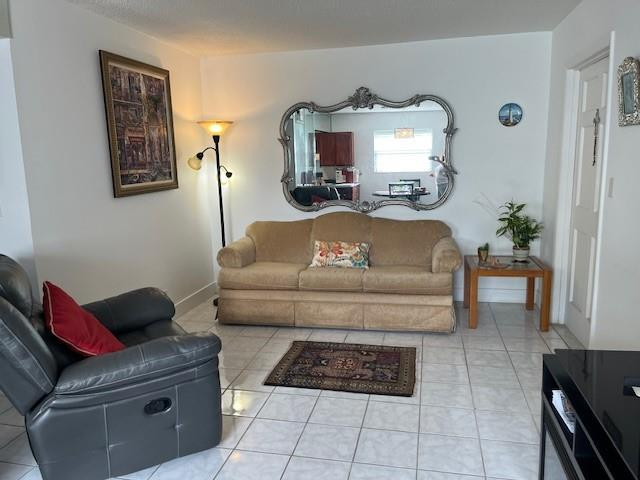 WARRENTON HOUSE CONDO - Residential