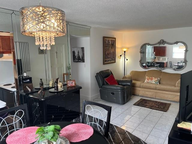 WARRENTON HOUSE CONDO - Residential