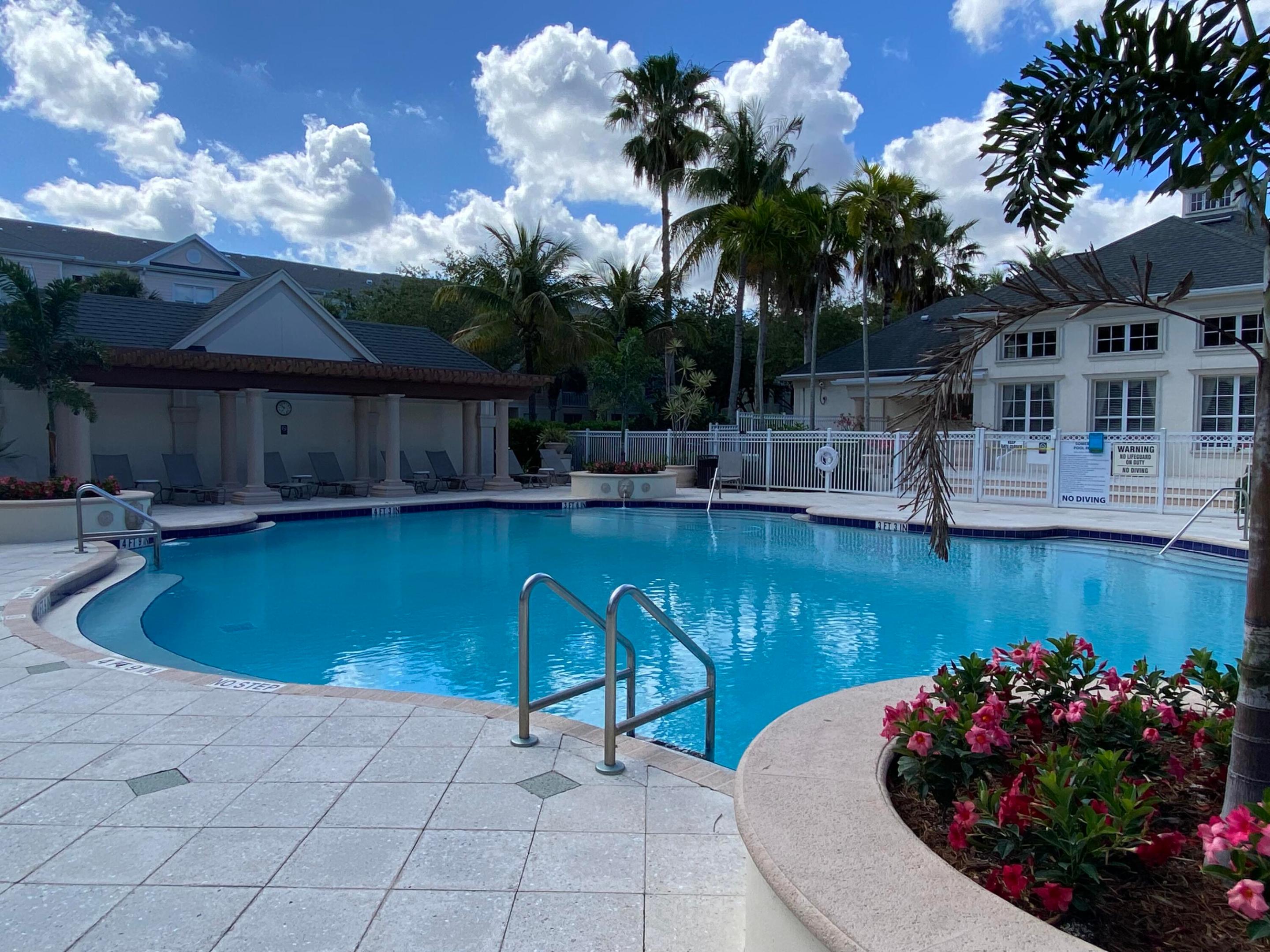 SOMERSET AT ABACOA CONDO - Residential