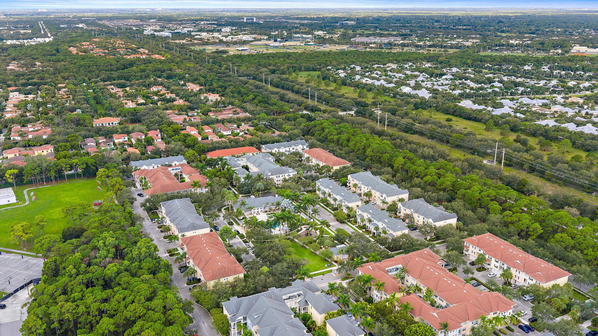 SOMERSET AT ABACOA CONDO - Residential