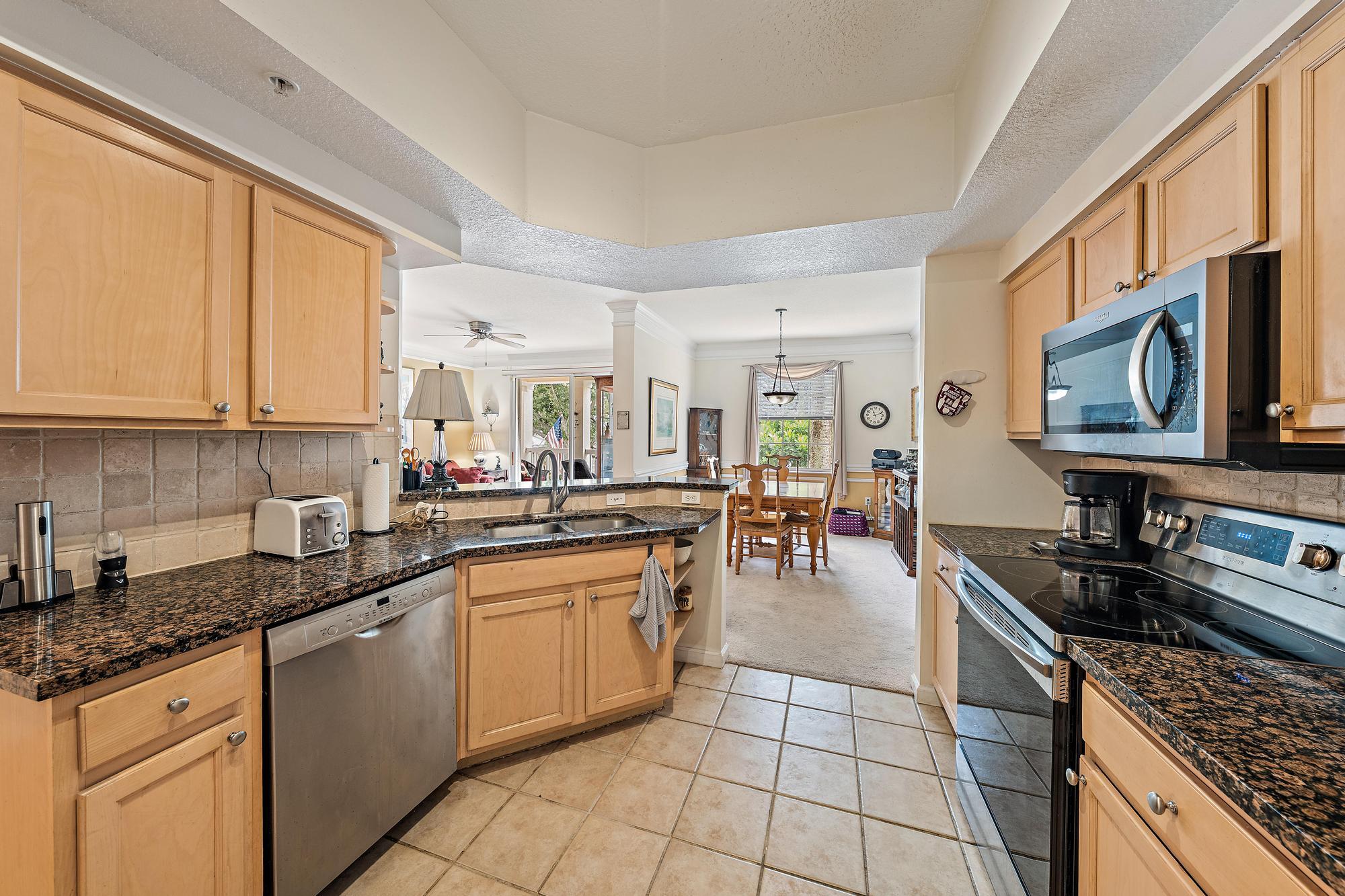 SOMERSET AT ABACOA CONDO - Residential