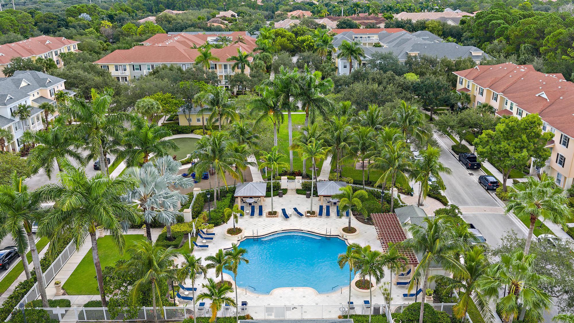 SOMERSET AT ABACOA CONDO - Residential